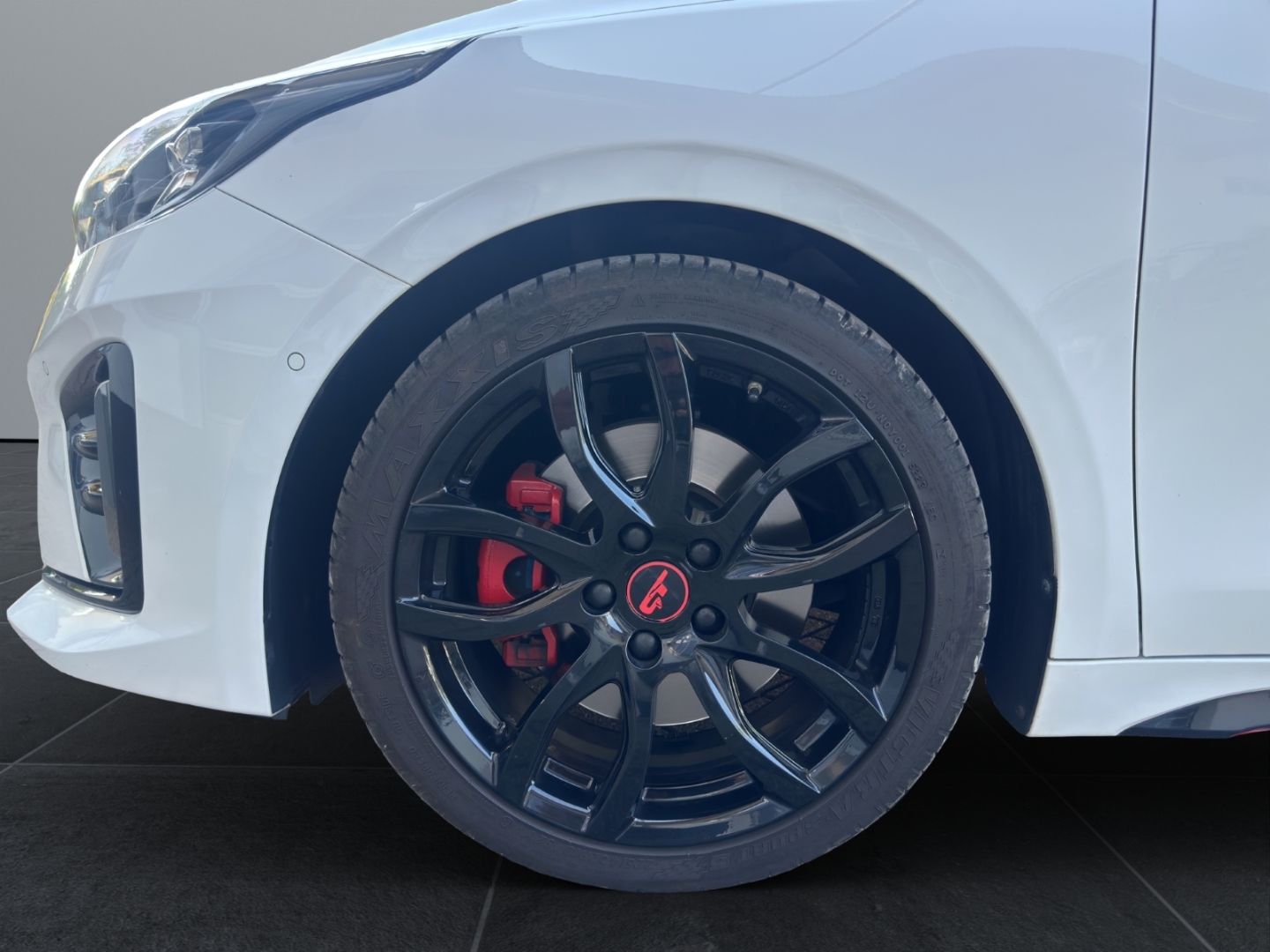 Fahrzeugabbildung Kia ProCeed GT 1.6 T-GDI EU6d-T El. Panodach Navi Le