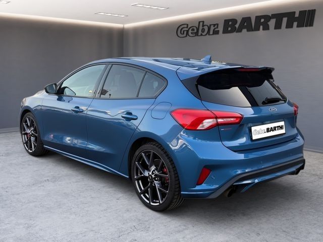 Fahrzeugabbildung Ford Focus Lim. ST Winter+Designpaket2,AHK