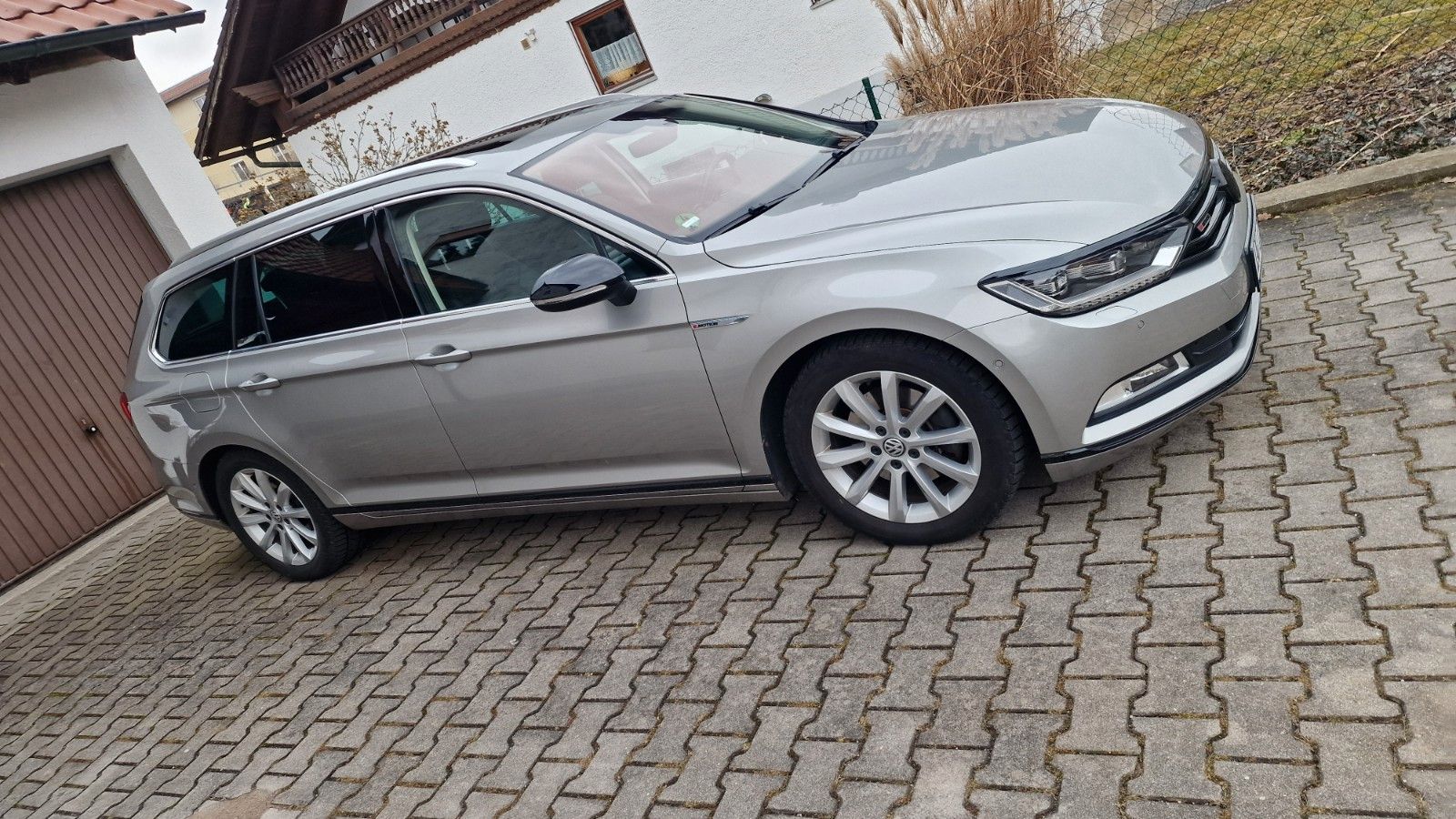 VW Passat 2.0 TDI SCR 140kW DSG 4MOTION Highlin...