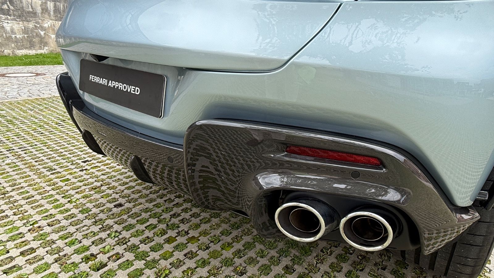 Fahrzeugabbildung Ferrari Purosangue*Voll Carbon*Massage Sitze*JBL*LED