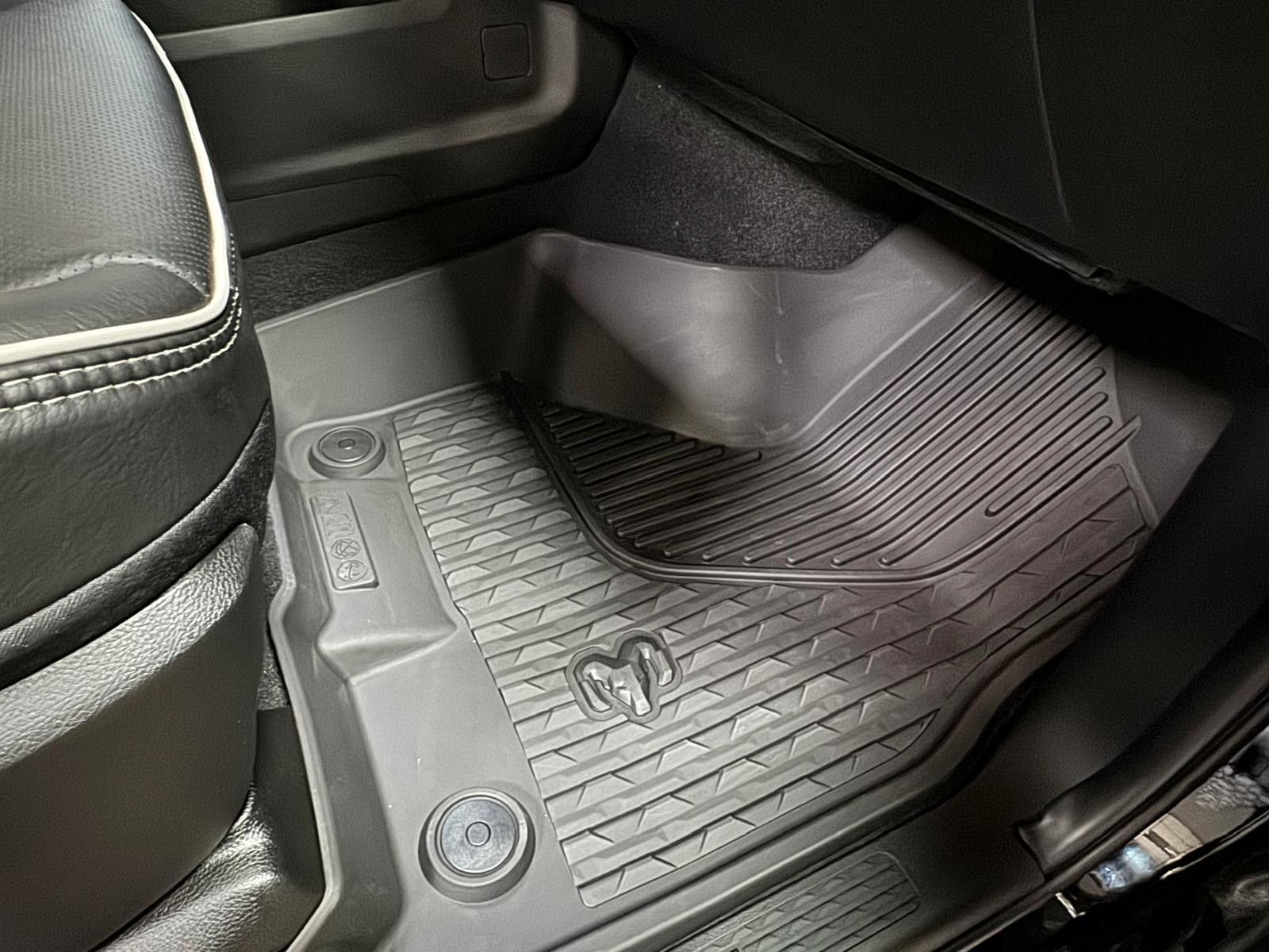 Fahrzeugabbildung Dodge 2500 AEV POWERWAGON OFF ROAD 6.4L-V8 39"-WINDE