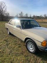 Mercedes-Benz W123 / 230 H-KZ TüV neu von priv. lieferbar - gebrauchte Mercedes-Benz 230 aus dem Jahr 1980