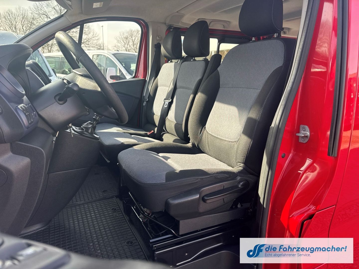 Fahrzeugabbildung Opel Vivaro B Kombi  L1H1 2,7t 1.6 CDTI *G8105 KLIMA