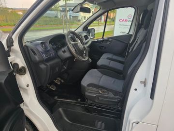 Opel Vivaro - 11