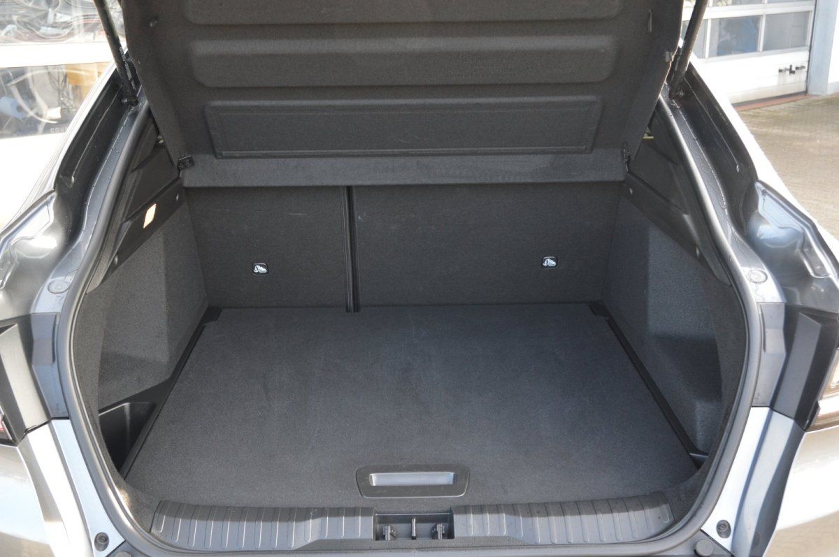 Fahrzeugabbildung Renault Arkana   Techno LED SHZ Navi Kamera