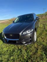 Jaguar F-Pace 20d Portfolio Automatik Portfolio - Jaguar F-Pace: Portfolio