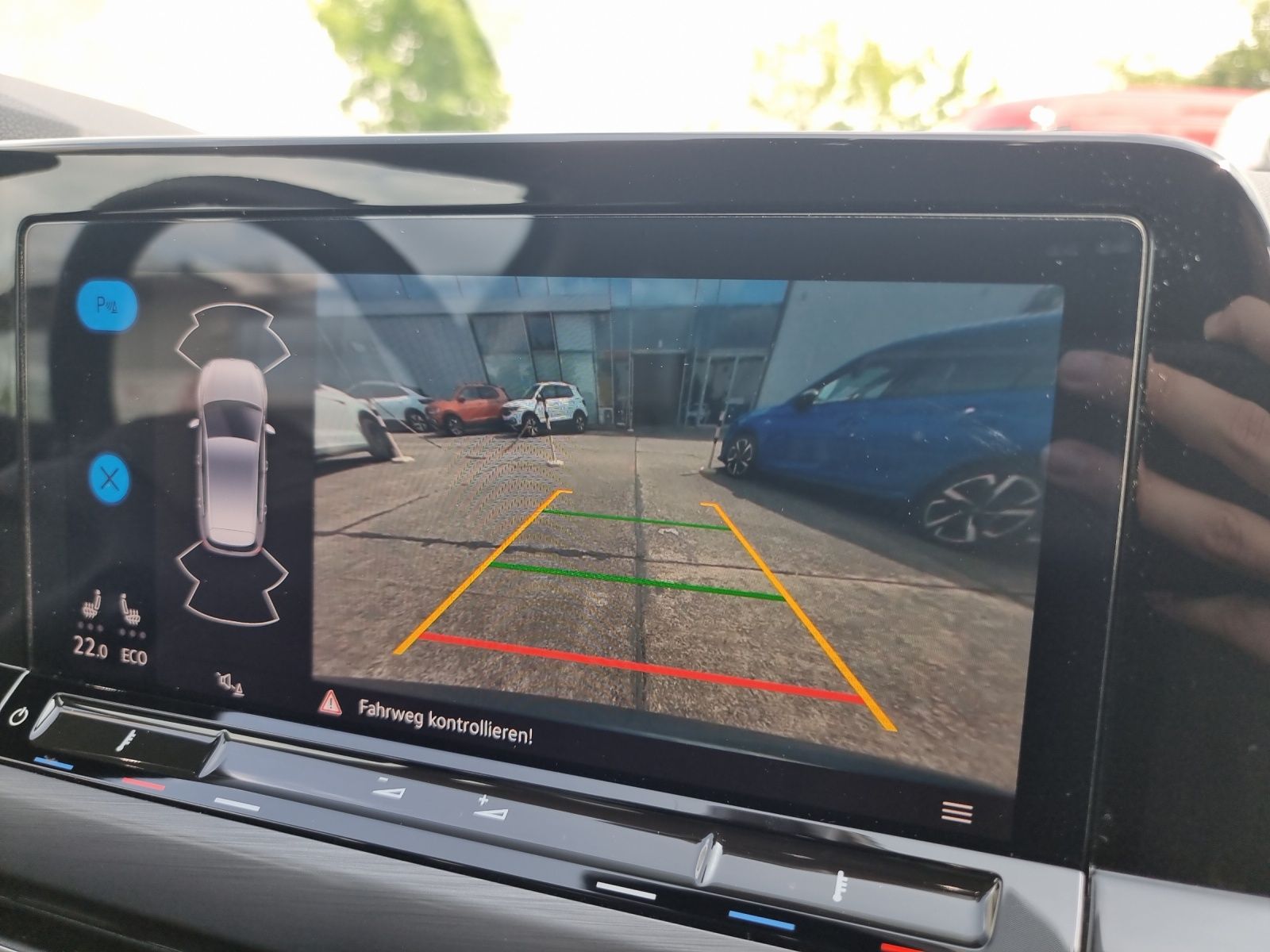 Fahrzeugabbildung Volkswagen Golf VIII Lim. Style eHybrid DSG IQ.Light ACC AH
