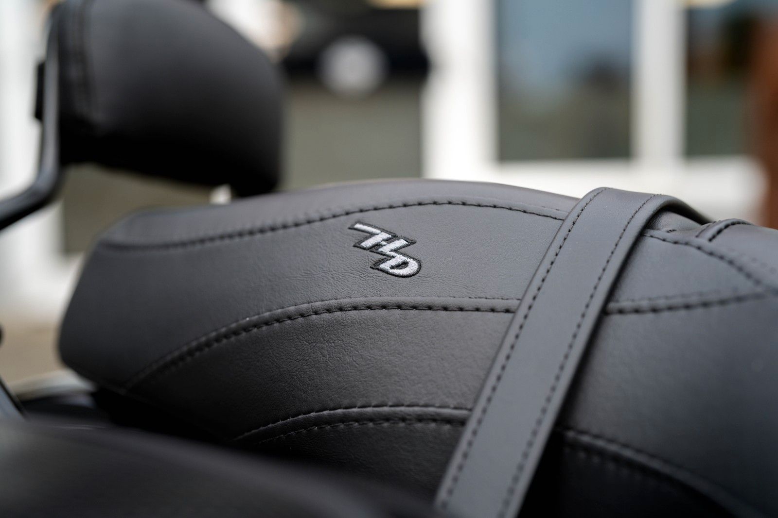 Fahrzeugabbildung Harley-Davidson FLHXST STREET GLIDE ST 117 -Kesstech-