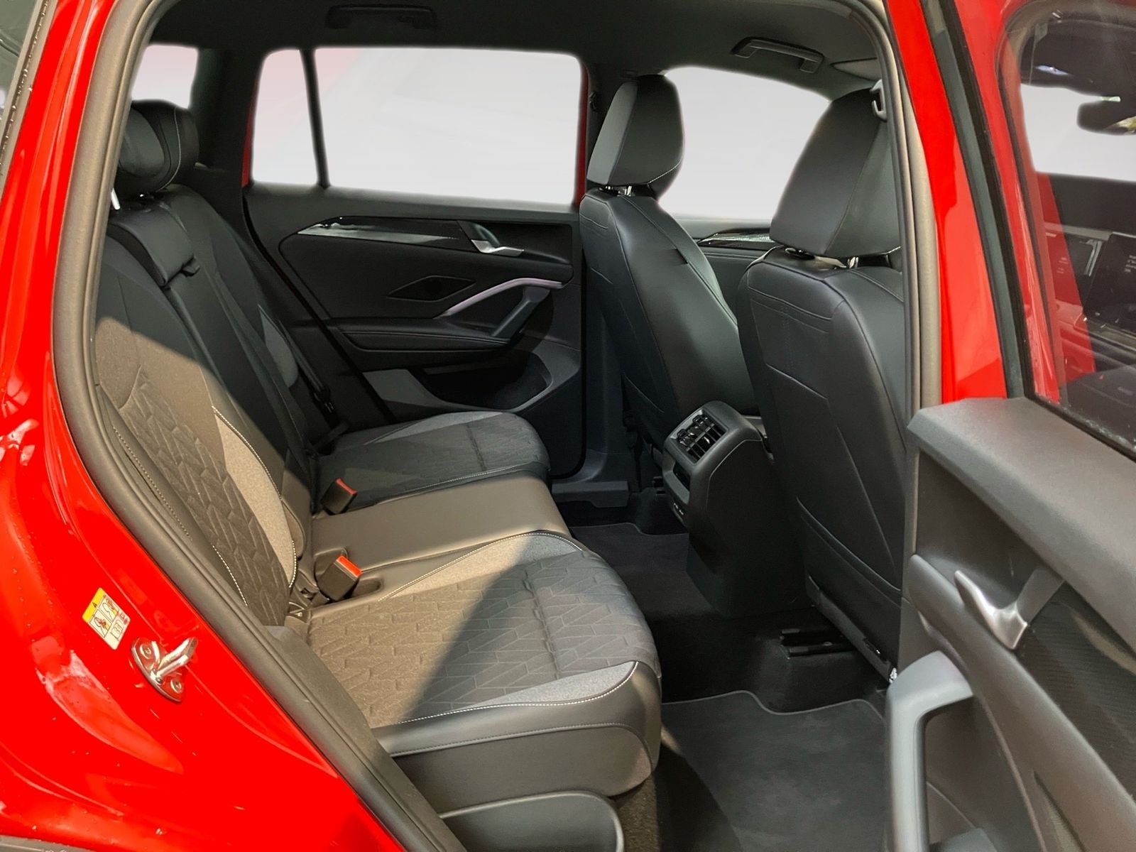 Volkswagen Tiguan - Bild 10