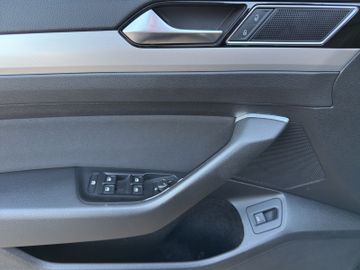 Volkswagen Passat Variant - 9