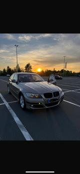 BMW TÜV bis 2027 Oktober BMW 325 - BMW 325 in Düsseldorf