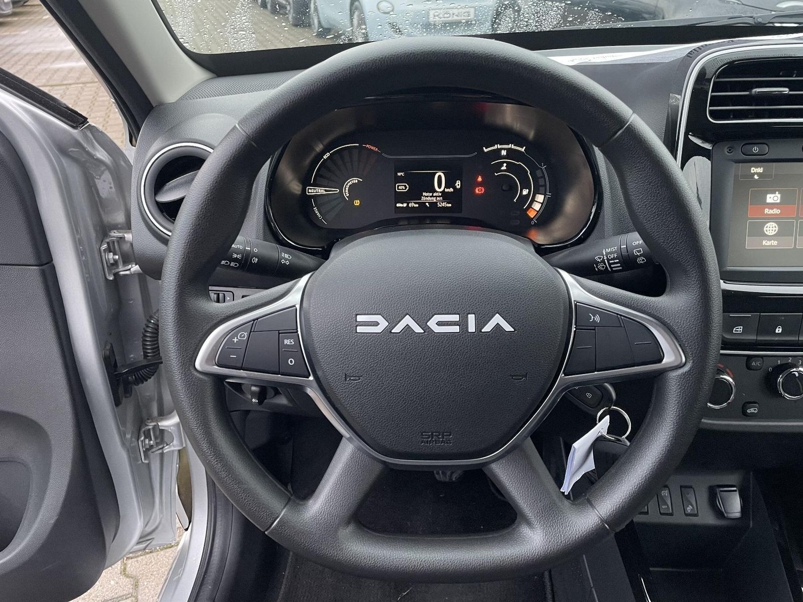 Dacia Spring - Bild 11