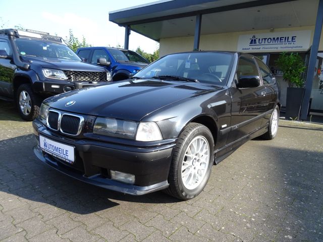 BMW 323