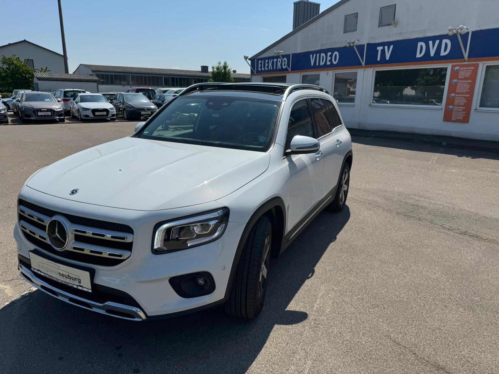 Mercedes-Benz GLB 200 d 4 Matic PANO JungSternGarant. 18.11.27