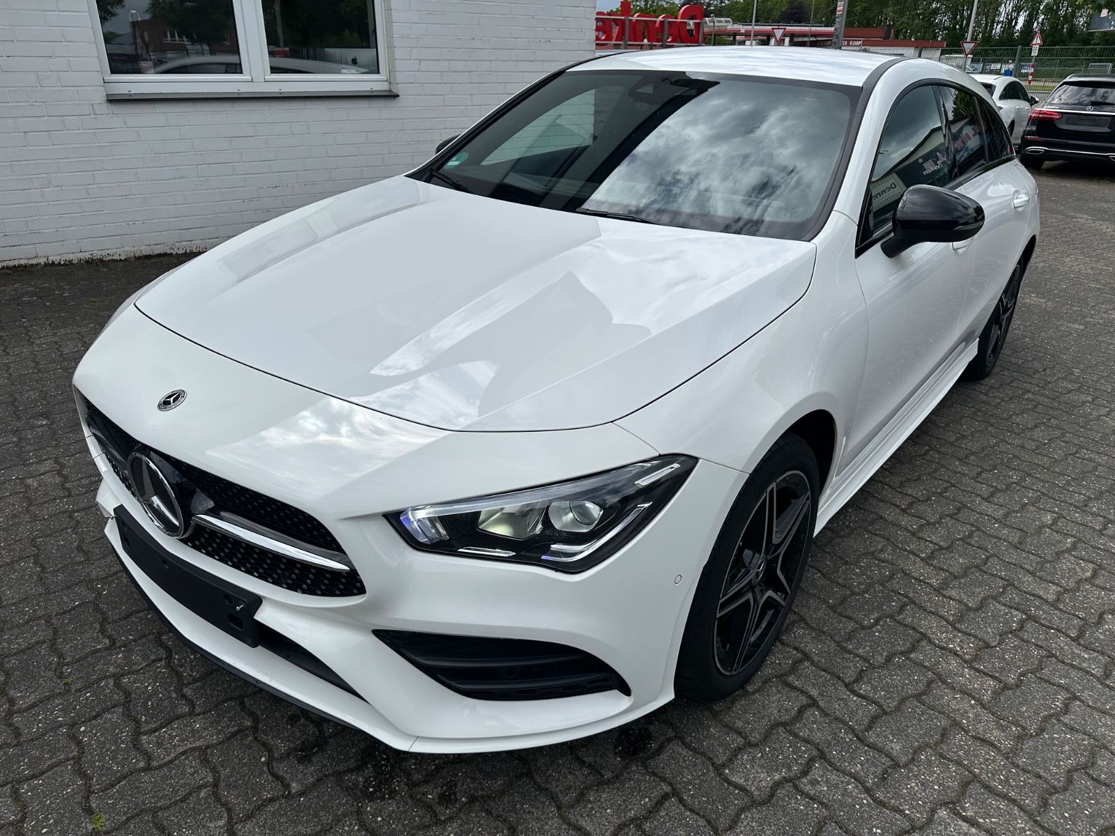MERCEDES-BENZ CLA 250 e DCT SB AMG Line Night LED Kamera