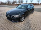 Mercedes-Benz C 250 BlueTEC 4MATIC T AMG Line Autom. AMG Line - Mercedes-Benz C 250 mit Diesel-Antrieb: Kombi