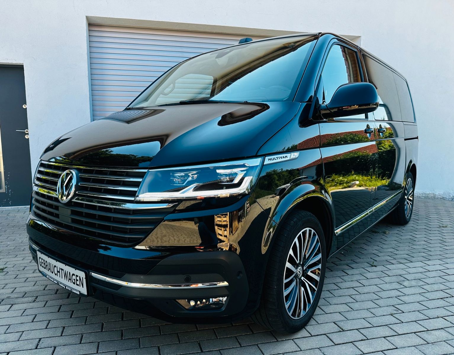 Volkswagen T6.1 Multivan 2.0 TDI DSG NAV,LED,SHZ,AHK,1 Hand
