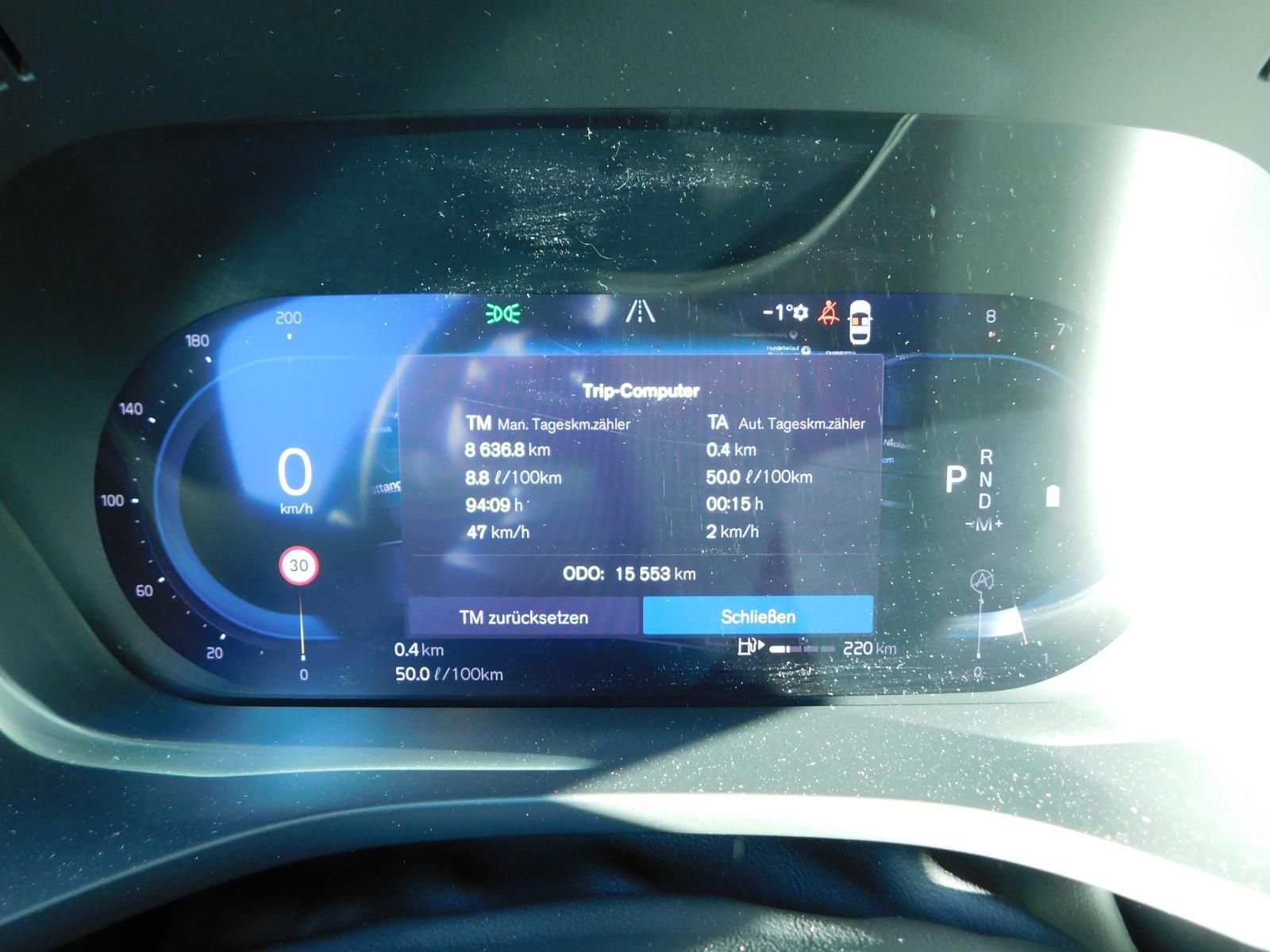 Fahrzeugabbildung Volvo XC60 B5 B AWD Plus Dark "Panoramadach, AHK"