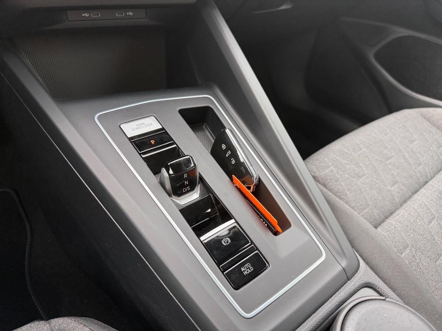 Volkswagen Golf 8 VIII Life 1.5 eTSI ACC Apple CarPlay, миниатюра 30
