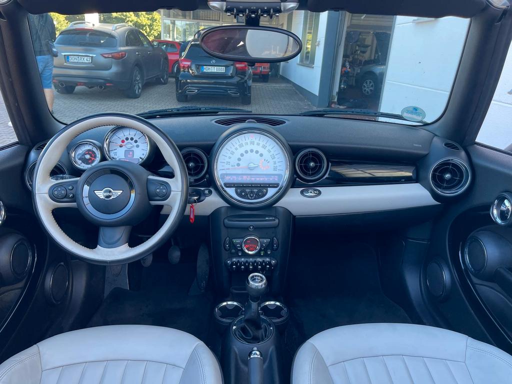 MINI Cooper Cabrio