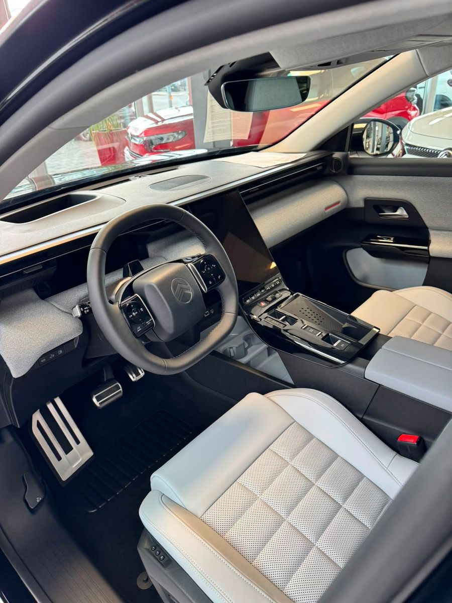 Fahrzeugabbildung Citroën C5 Aircross Hybrid 225 Stop&Start ë-EAT8