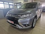 Mitsubishi Outlander PHEV Basis Spirit 4WD Sitzheizung AHK - Mitsubishi Outlander Basis mit Hybrid-Antrieb (Benzin/Elektro)
