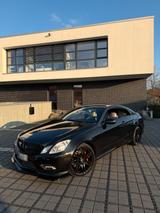 Mercedes-Benz Mercedes E500 AMG / Top Zustand /Sommerfah... - gebrauchte Mercedes-Benz E 500 aus dem Jahr 2010