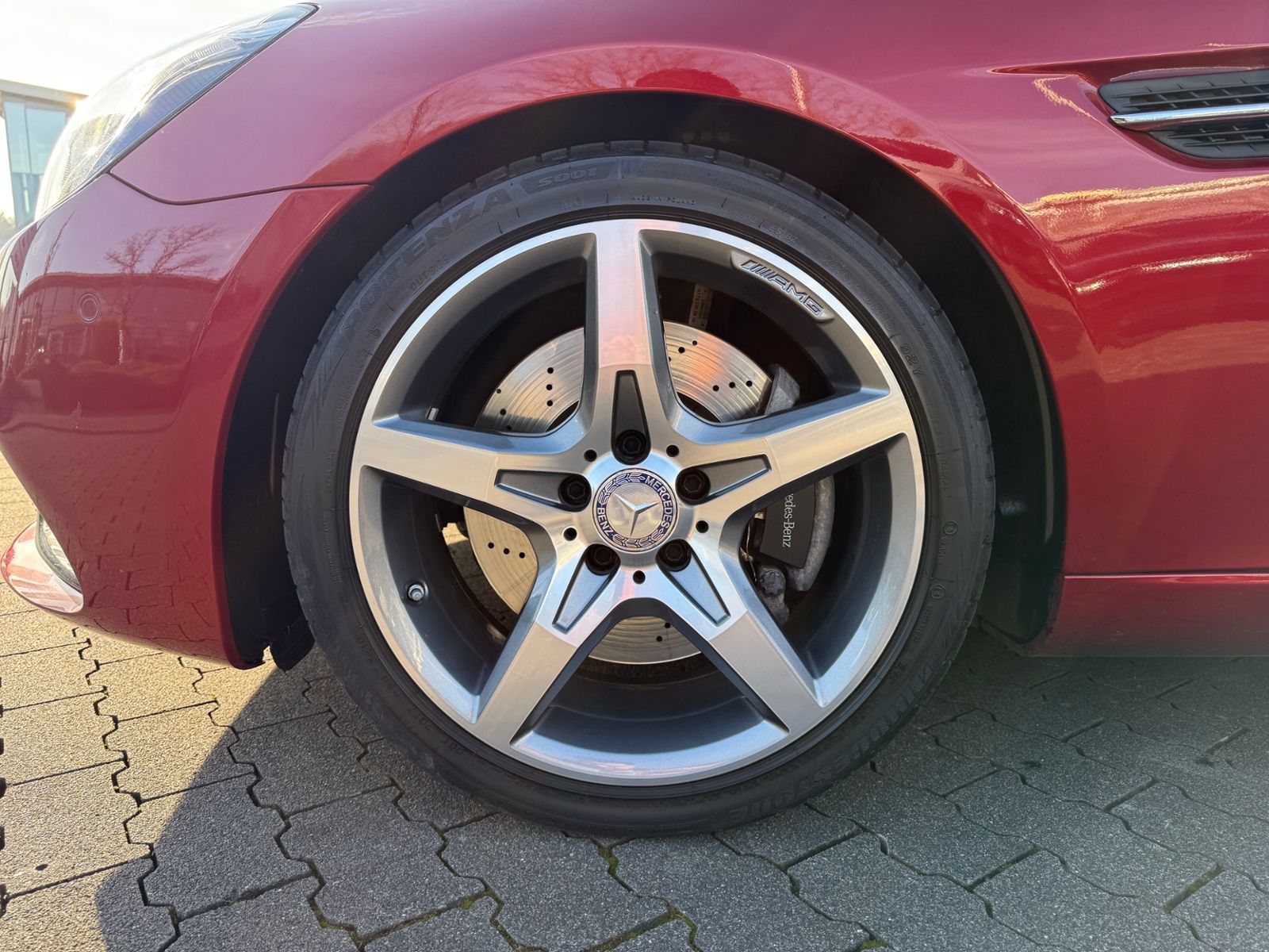 Fahrzeugabbildung Mercedes-Benz SLC 200 Roadster LED NAVI ALU