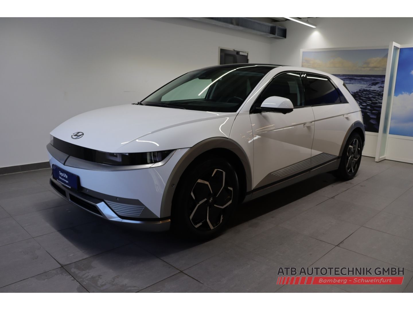 Fahrzeugabbildung Hyundai IONIQ 5 77,4 kWh UNIQ 98,8% SOH HUD Panorama Nav