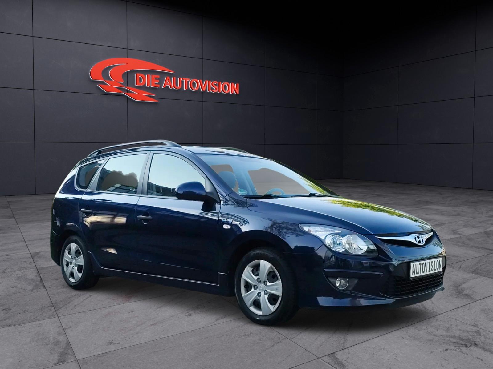 Hyundai i30 CW blue 1.4 Comfort*AKH*KL AUT*2. HAND*TÜV N