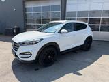 Hyundai Tucson Trend 2WD - Hyundai TUCSON Kombi Gebrauchtwagen