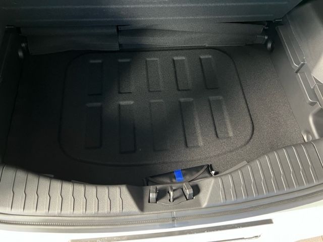 Fahrzeugabbildung Ssangyong Tivoli Blackline 1.5 6AT 2WD MY23
