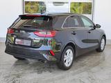 Kia Ceed 1.6 CRDI Navi|Winter|Klimaaut.|RFK - Kia Gebrauchtwagen von 2021