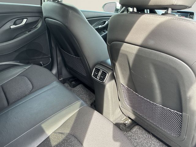 Hyundai i30 Premium Pano+Kamera+LED+Navi+SHZ+Klima+Temp+