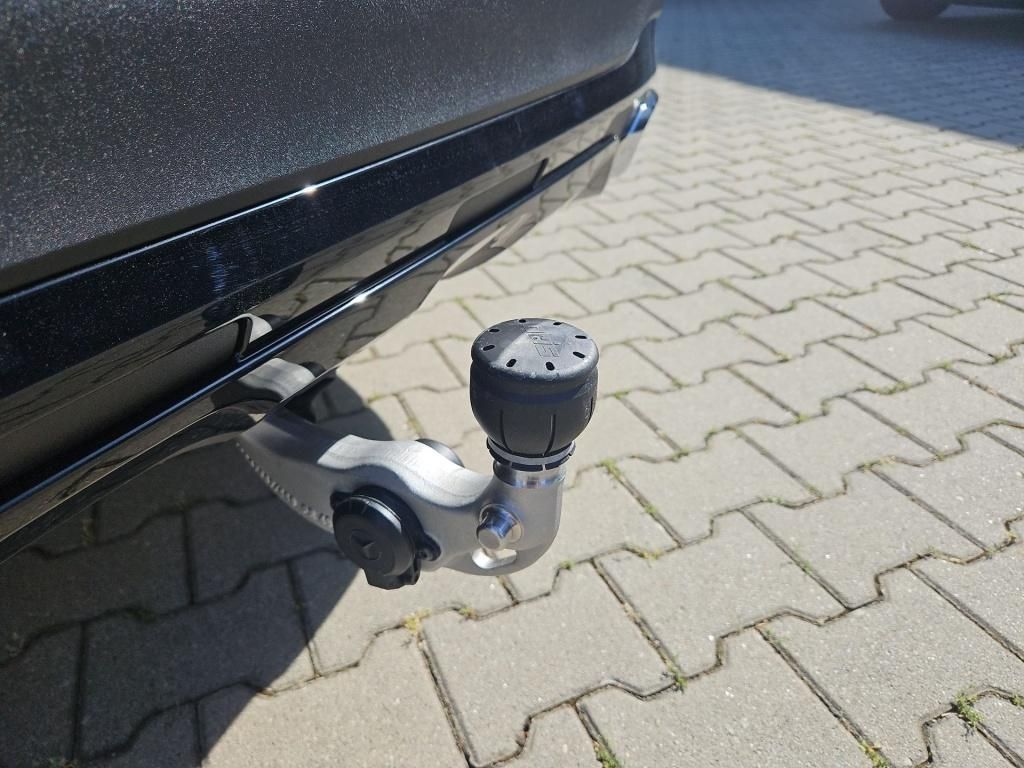 Fahrzeugabbildung Mercedes-Benz GLC 400 e 4M +EDITION-AMG+ASSISTENZ+AHK+DIGITAL+