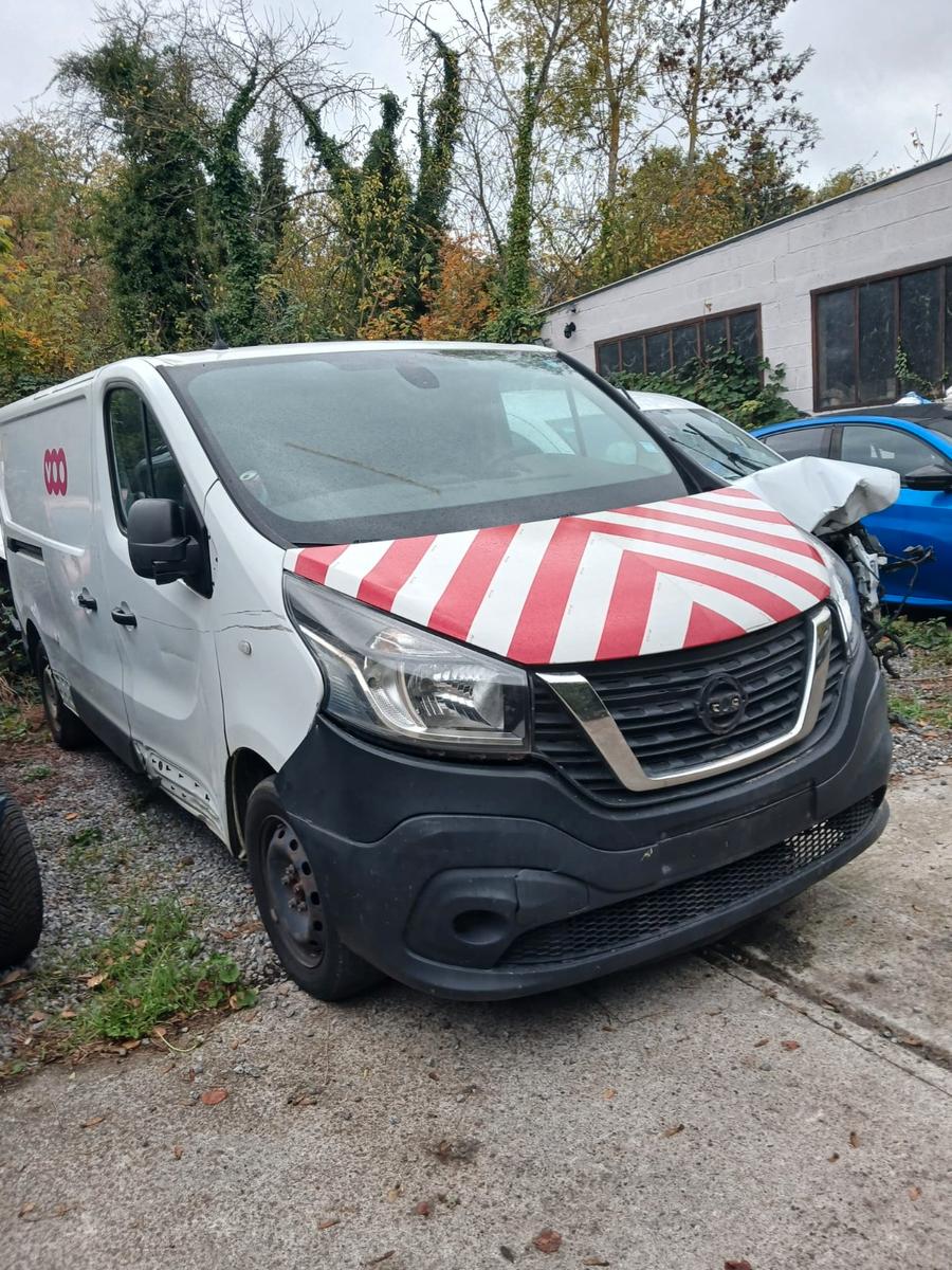 Nissan NV300