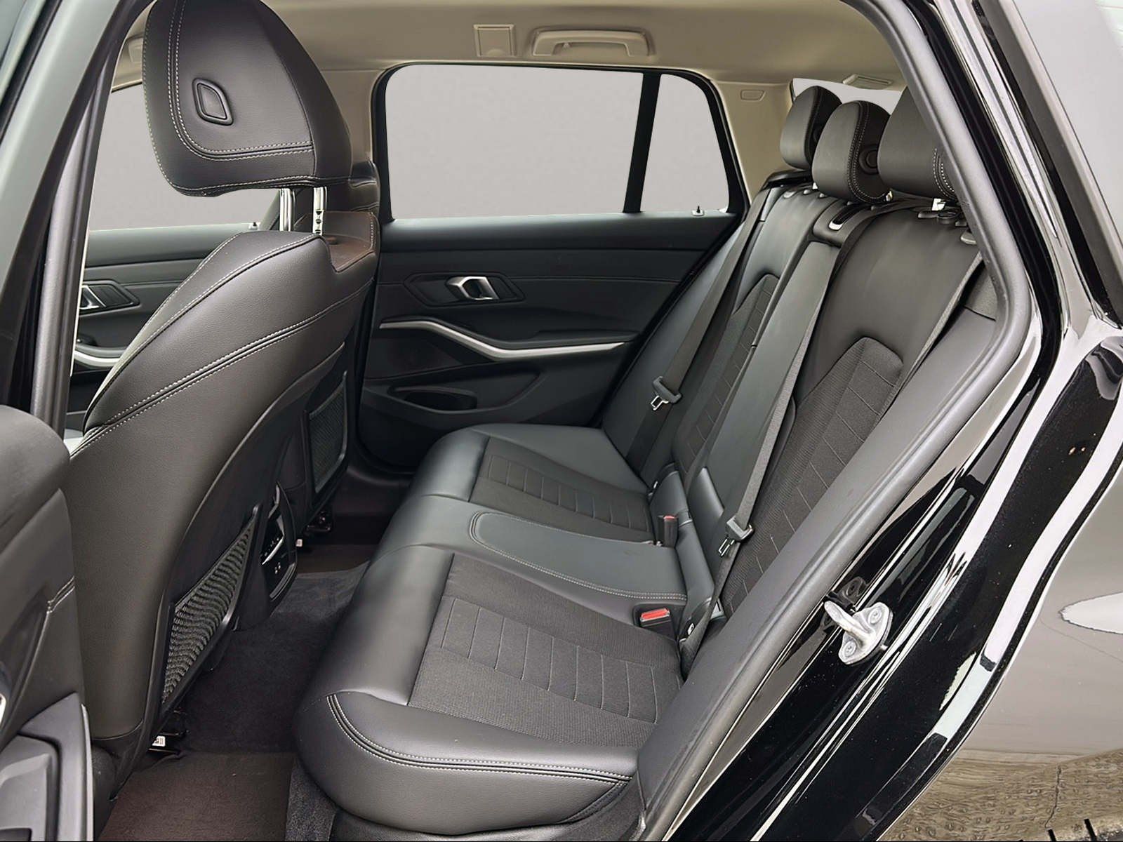BMW 330e Touring Navi PDC Sportsitze Sitzheizung foto 16