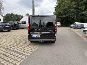 Fotografie des Renault Trafic Combi