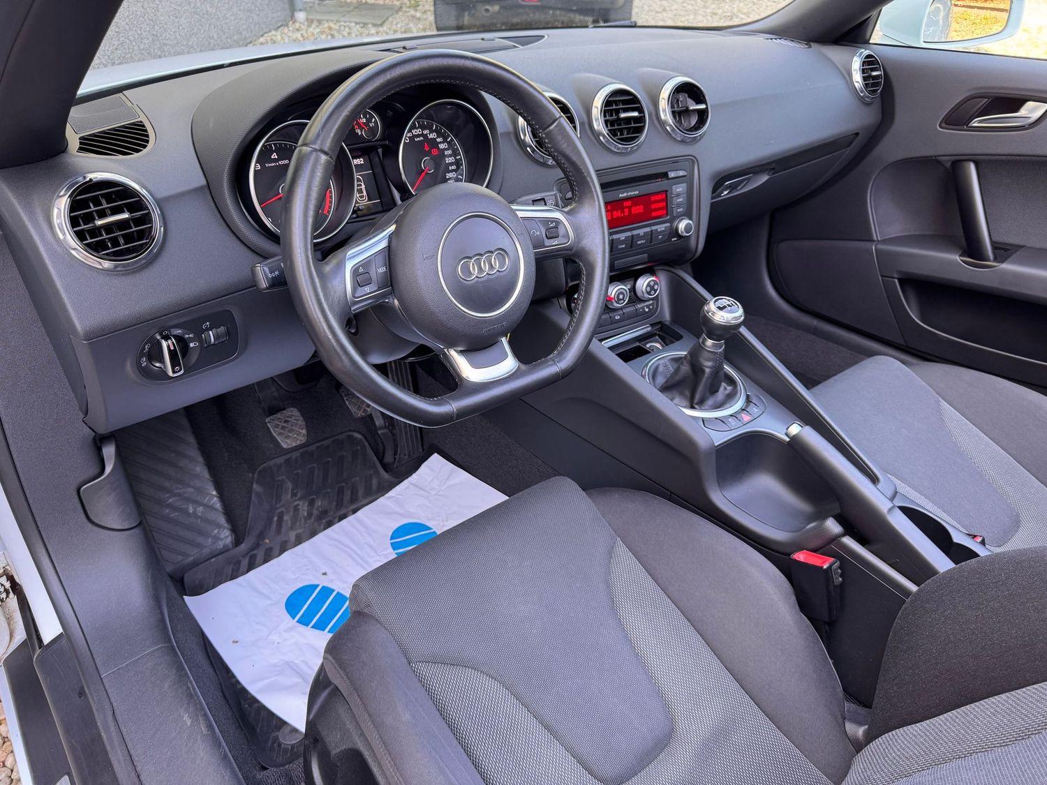 Audi TT 1.8 TFSI Cabrio*2.Hand*TÜV 04/2027