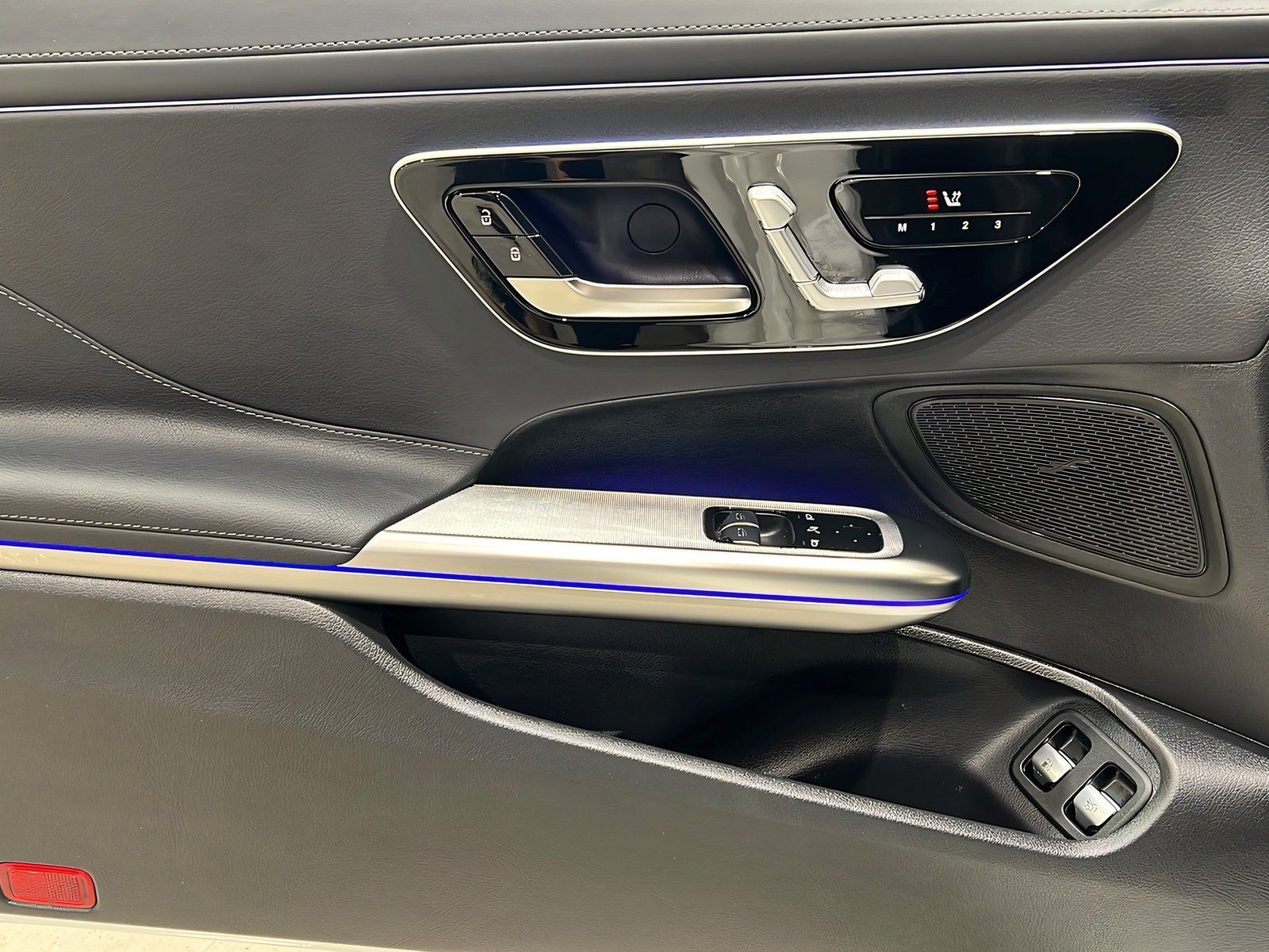 Mercedes-Benz CLE 300 e Coupe AMG NIGHT Memory Panorama 360° foto 13