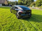 Tesla Model Y Standard Range AHK  EZ 03/2023 - Tesla Model Y von privat