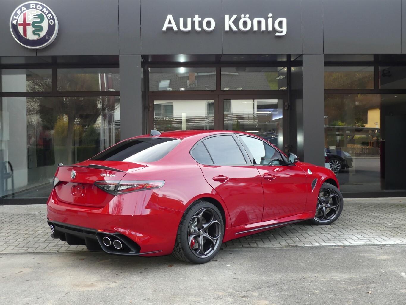 Alfa Romeo Giulia Quadrifoglio 2.9 V6 Bi-Turbo AT8
