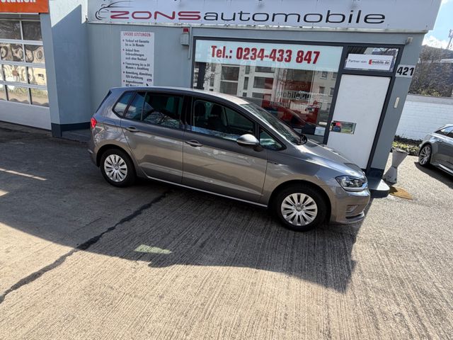 Fahrzeugabbildung Volkswagen Golf Sportsvan VII Autom.+Navi+Kamera+LM+WR+BT+