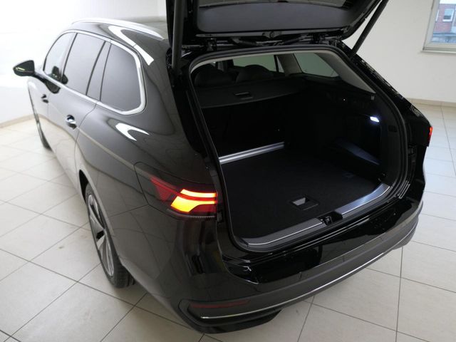 Passat Variant 1.5 eTSI DSG Business Bluetooth