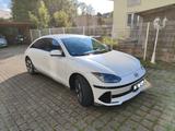 Hyundai IONIQ 6 77,4kWh 239kW Allradantrieb UNIQ-Paket- - weiße Hyundai IONIQ 6