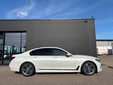 BMW 750i xDrive M-Sportpaket ACC Laserlicht Navi HUD - BMW: Laserlicht