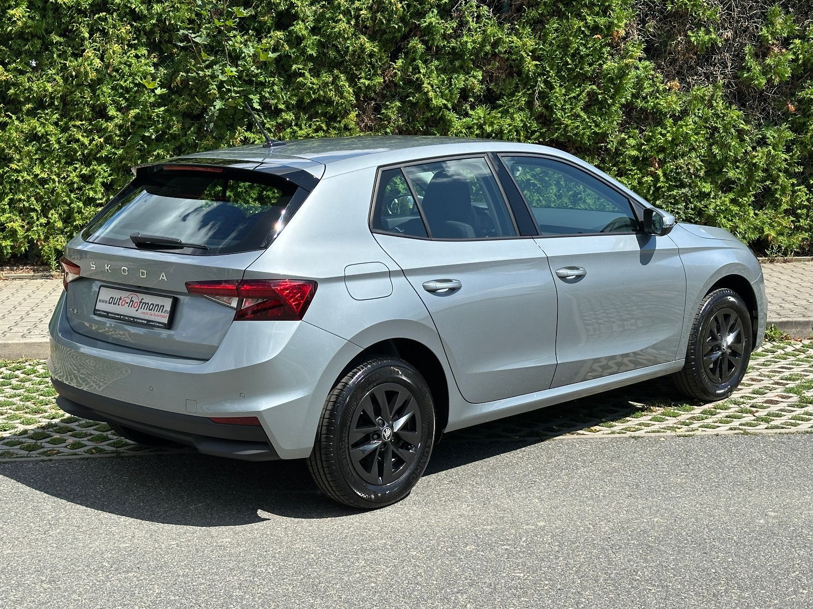 Skoda 95PS Classic Climatronic KAMERA+PDC V/H LM15" imagem 2