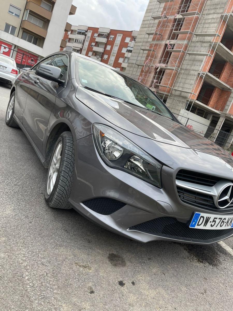 Mercedes-Benz CLA 220