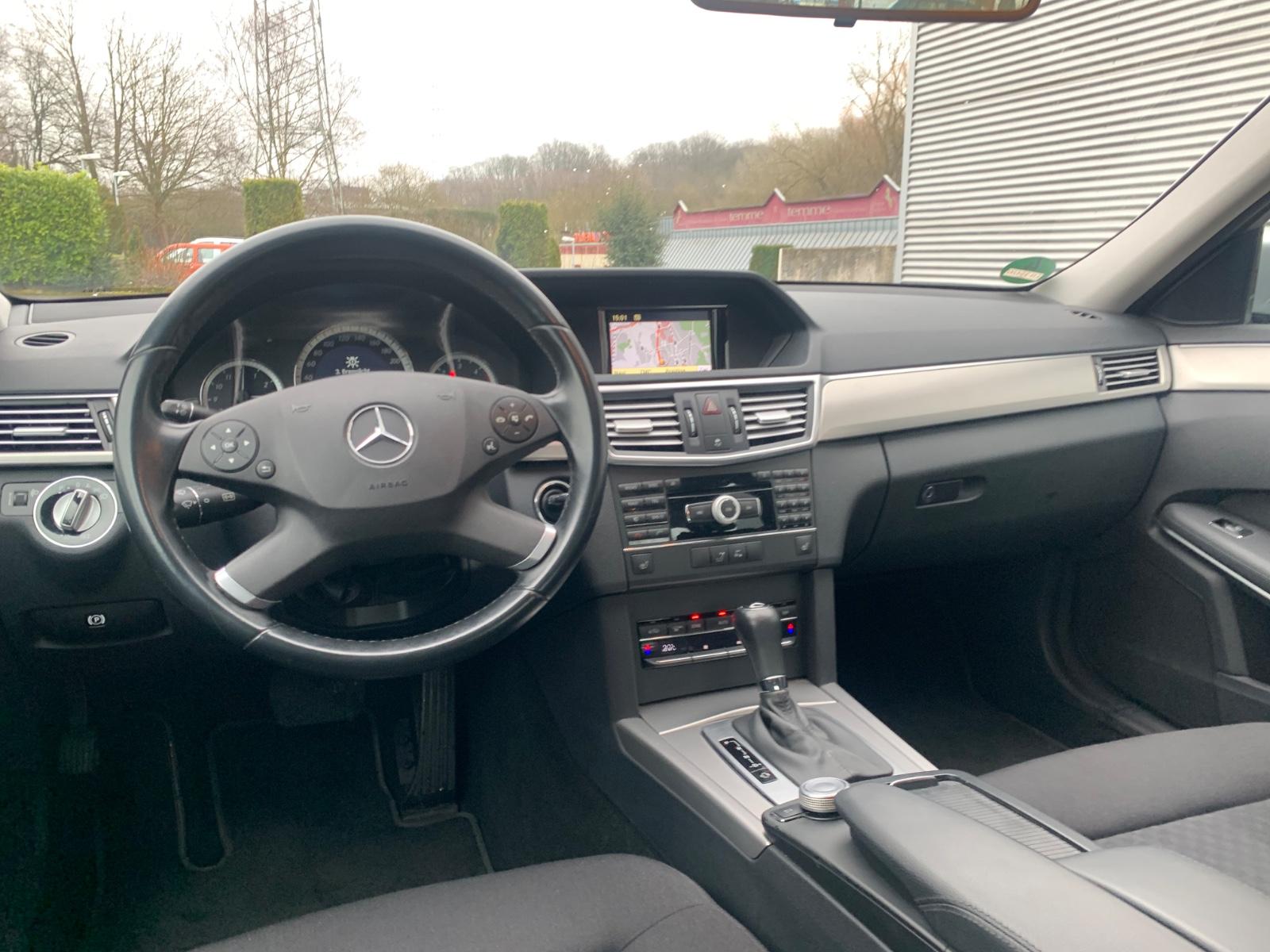 Mercedes-Benz E 220 CDI BlueEfficiency*Navi*Klima*Sitzh*PDC