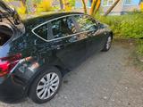 Opel Astra 1.6 Turbo Edition 132kW Edition - Opel Astra aus 2011: Turbo